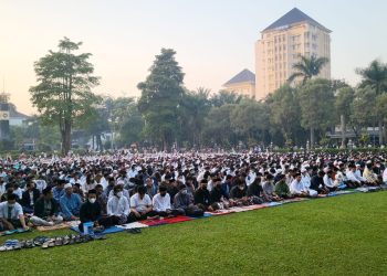 Sholat Idul Adha, Lapangan Rektorat UB Dipenuhi Jamaah